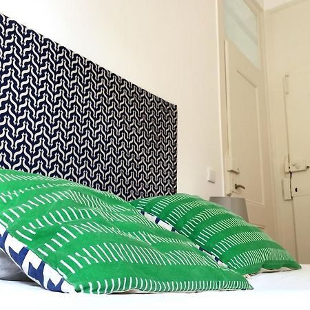 The Color Hostel Lisboa Extérieur photo