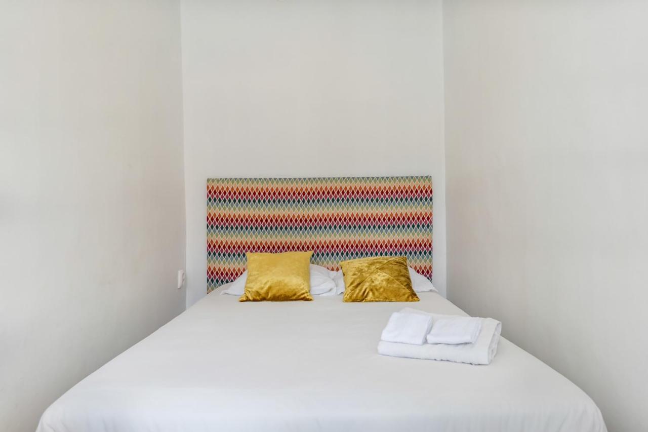 The Color Hostel Lisboa Extérieur photo