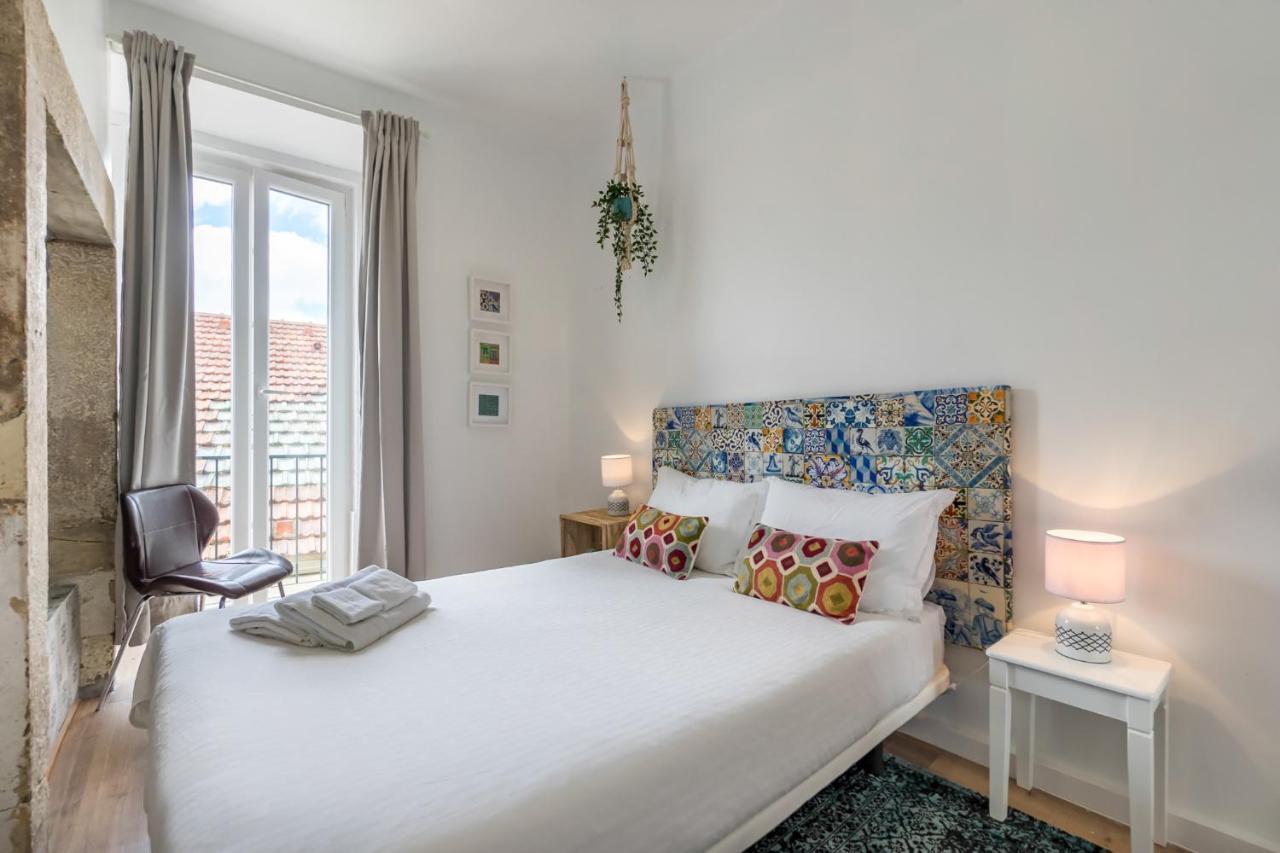 The Color Hostel Lisboa Extérieur photo